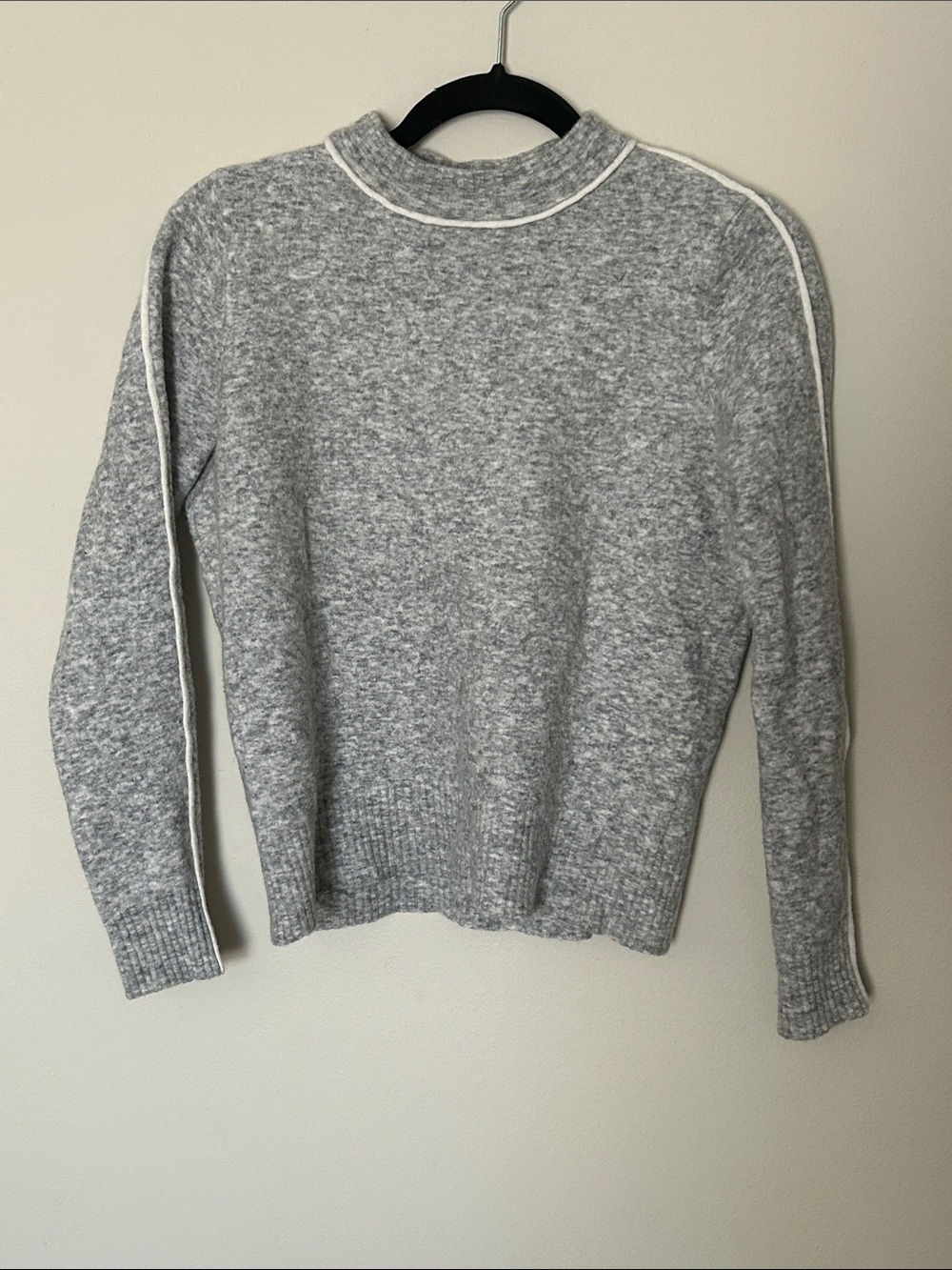Athleta Wool Grey Turtleneck Sweater with White Piping